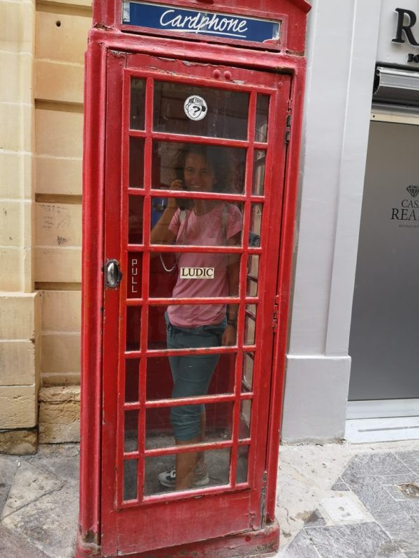 Na Malte: červené telefónne búdky