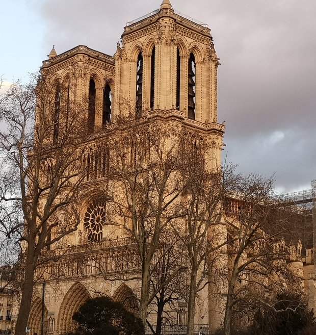 Paríž bicyklom a behom_Notre Dame