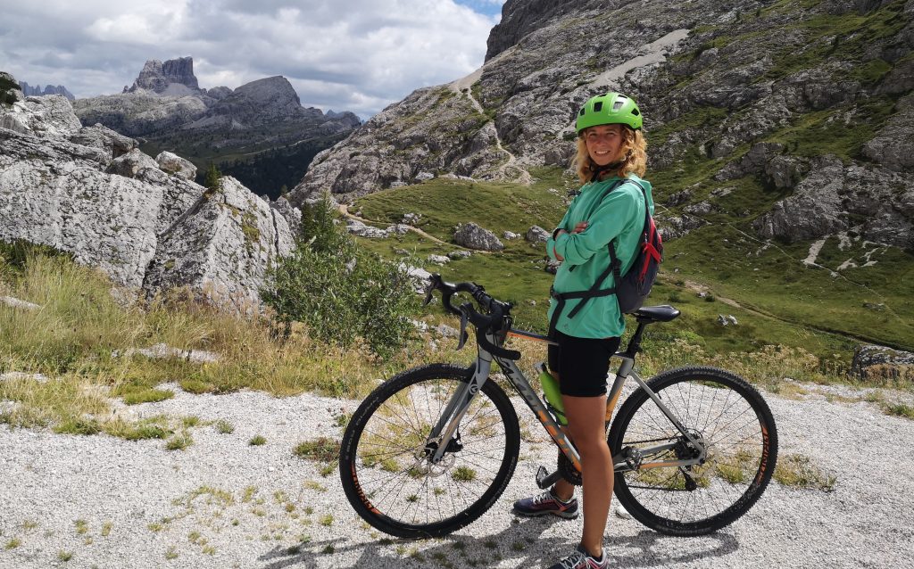 Cyklotúry v Dolomitoch: Trasa Tour de Fodom vedie cez horské priesmyky Passo Falzarego a Passo Valparola