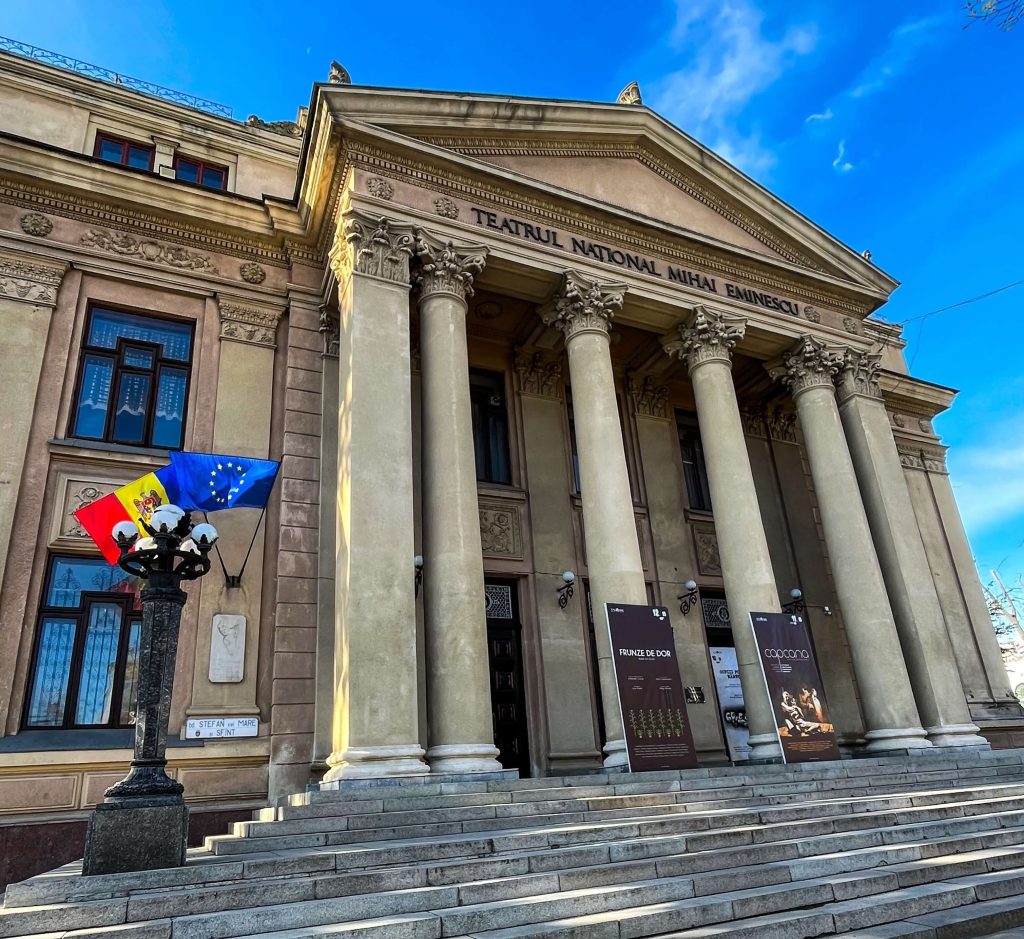 Čo vidieť v Kišiňove_National Theater in Moldova