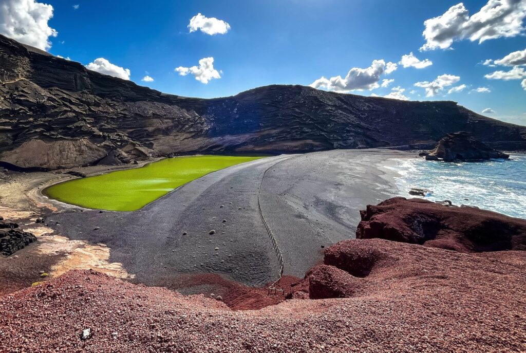 Záliv El Golfo na Lanzarote