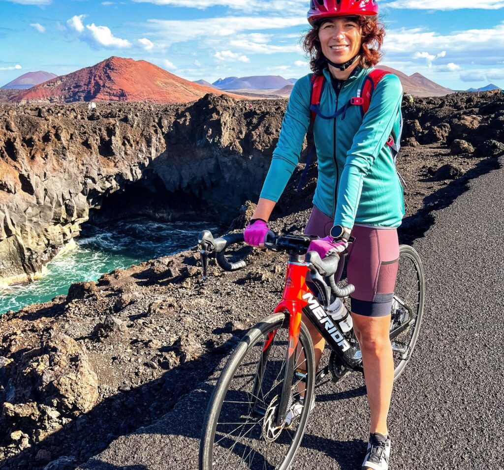 Sopečný kaňon Los Herideros_Lanzarote na bicykli